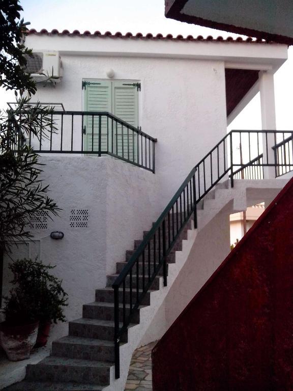 Haris Apartments Kokkini Hani Exterior photo