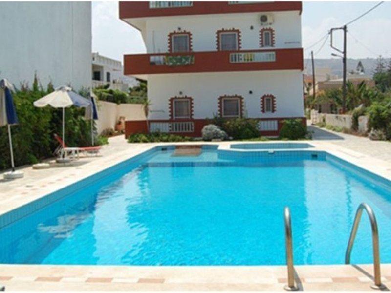 Haris Apartments Kokkini Hani Exterior photo